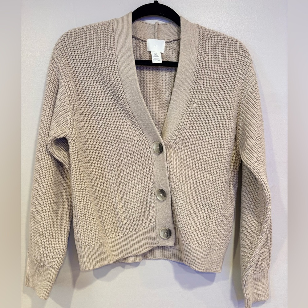 NWOT H&M Beige Ribbed Knit Cardigan Size XS - Picture 2 of 6